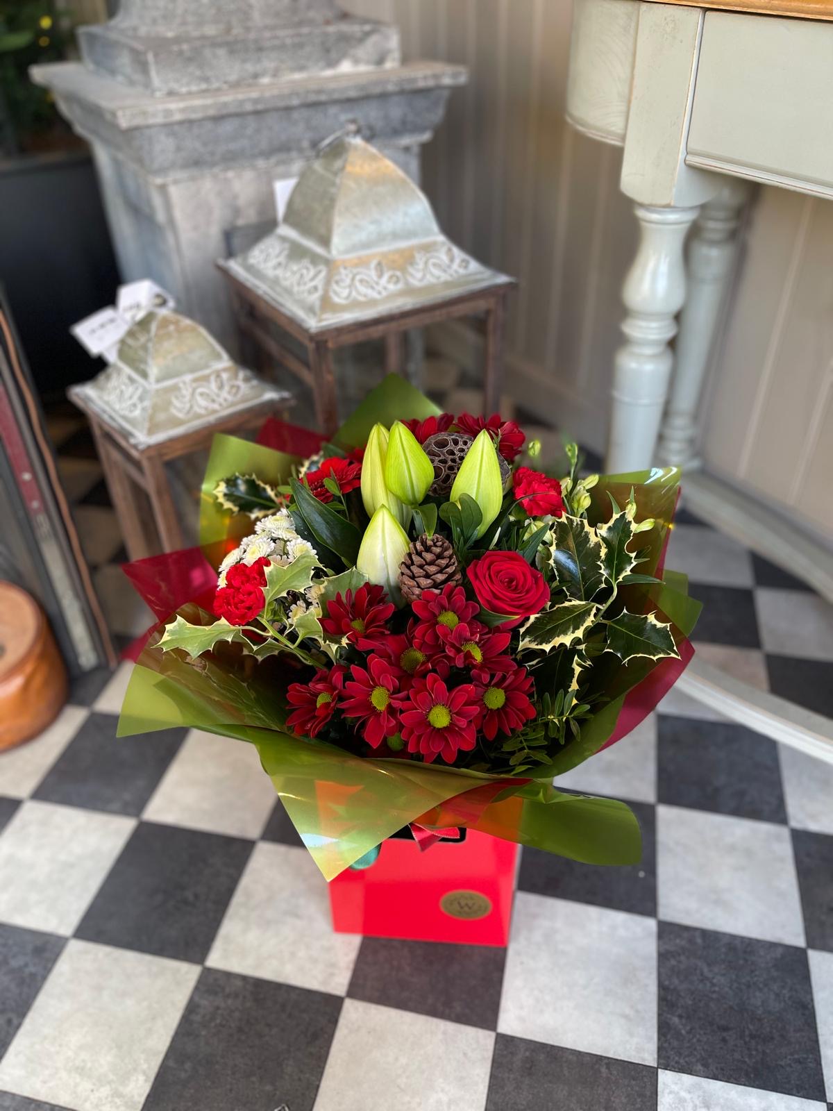 Festive Flowers - Classic Chistmas